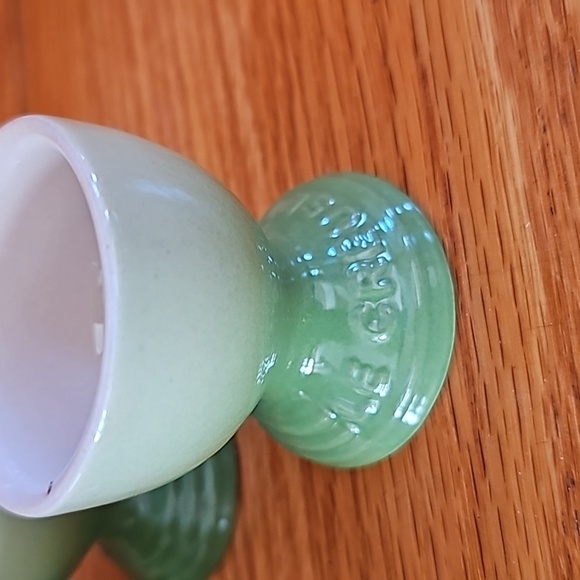 NWT Rare Le Creuset 4-Pack Egg Cup Set in Unique Color – Perfect for EASTER - Picture 4 of 6